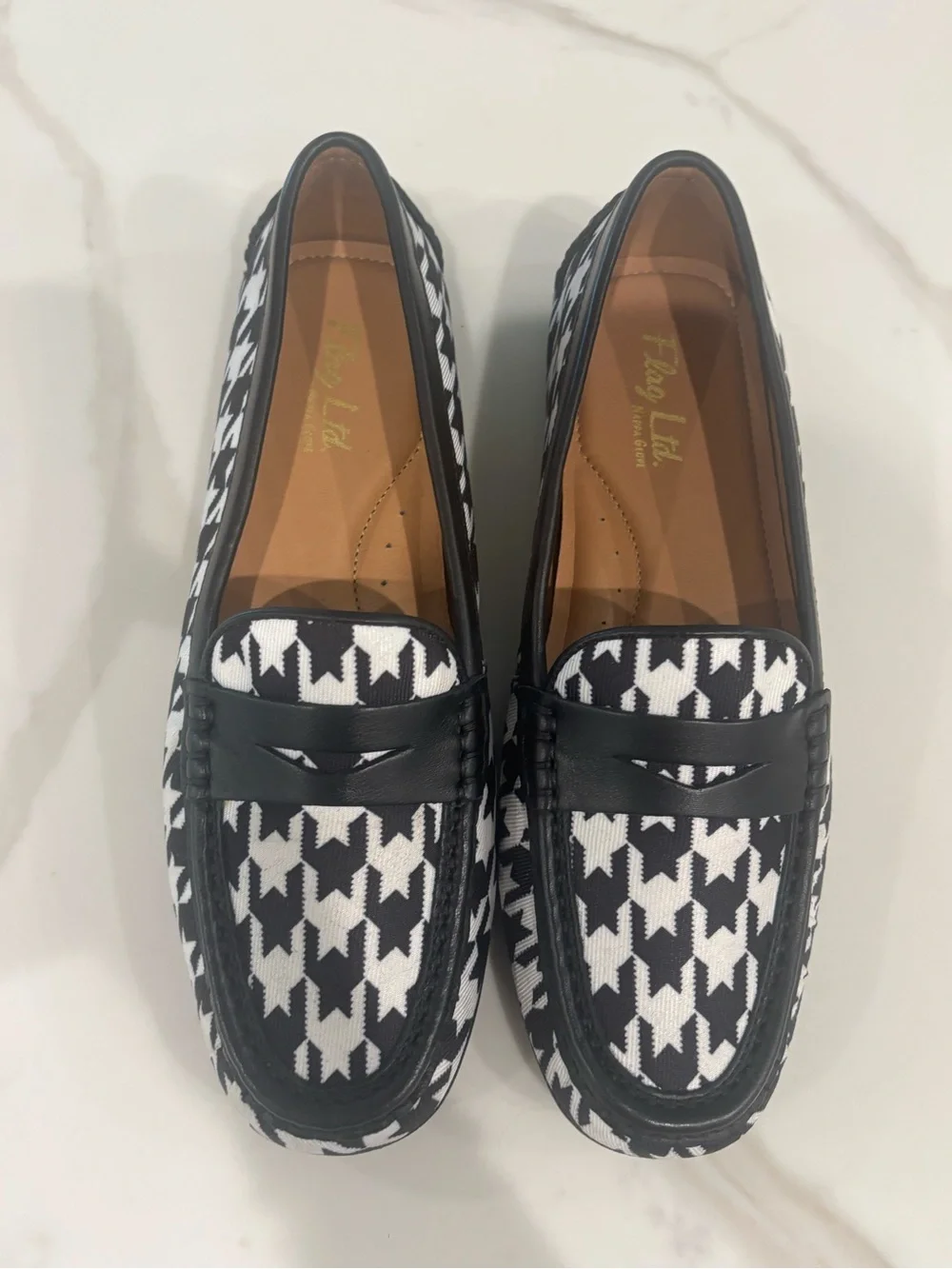 NEVER WORN- Women’s Flag LTD houndstooth textile moc loafers